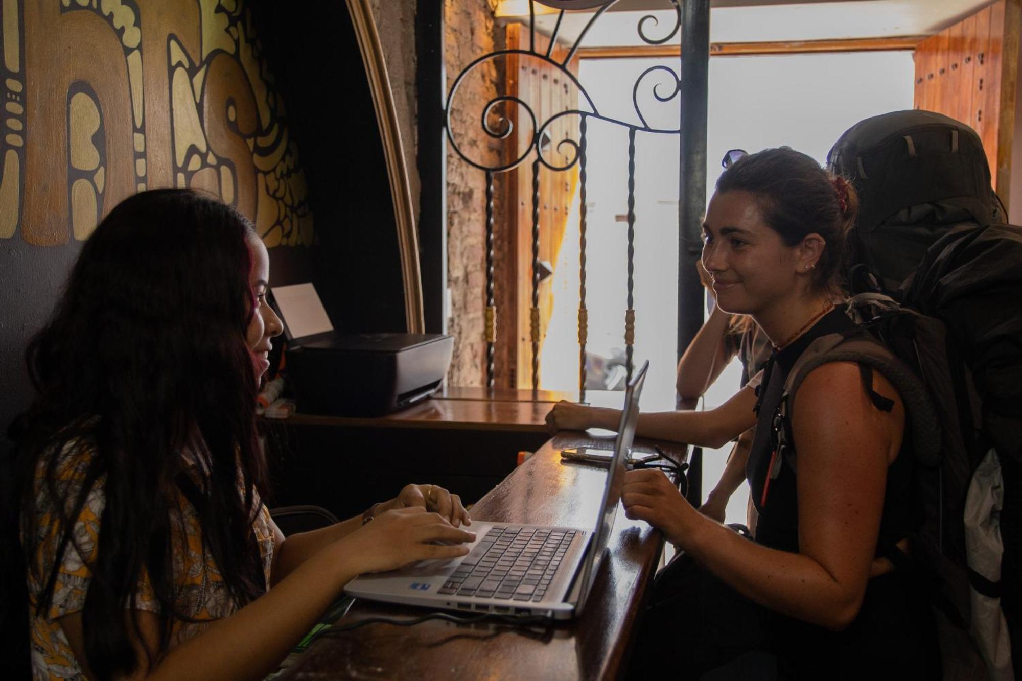 Hostal Seven Nights Cartagena Buitenkant foto